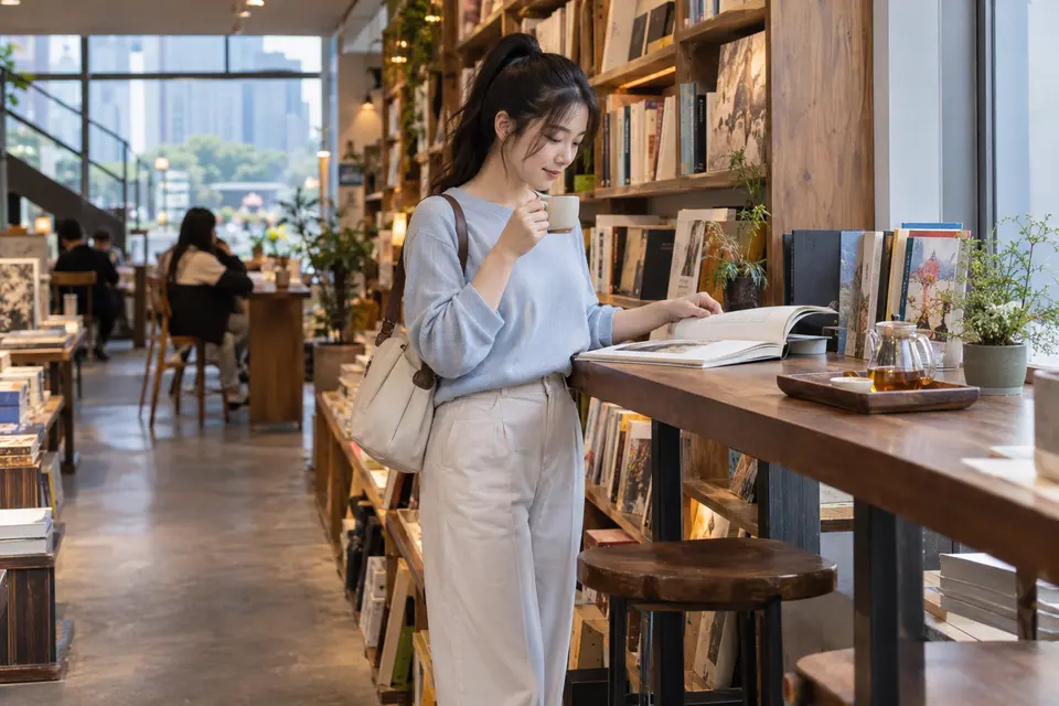 独立书店茶饮阅读场景